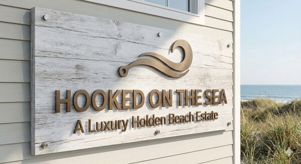 Exterior detail - Ultimate Luxury 7-bedroom, 7+bathroom w/private pool &elevator, steps from the beach (Holden Beach)