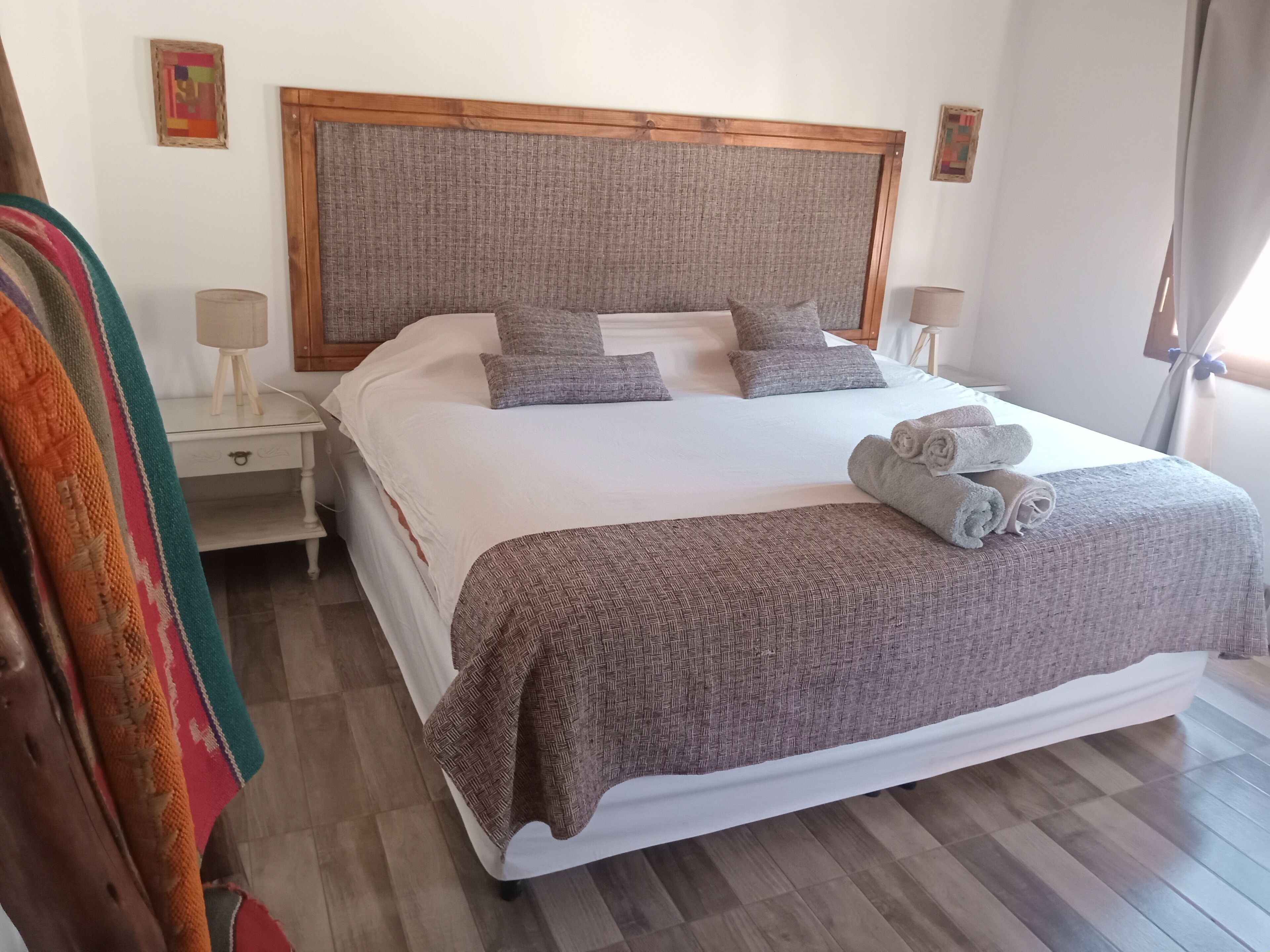 Coffres-forts dans les chambres, fer et planche à repasser