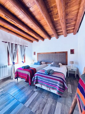 2 Schlafzimmer, Zimmersafe, Bügeleisen/Bügelbrett, Reisekinderbett