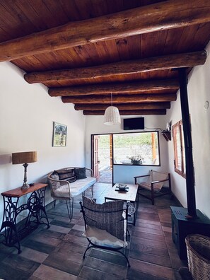 Smart TV, fireplace - La Nochera Chaska Cabins (Tilcara)