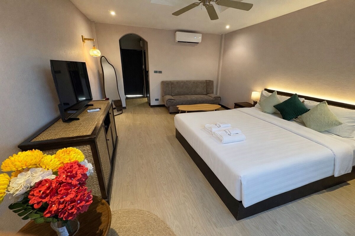 Premier Deluxe, Pool View, Balcony | Gratis Wi-Fi