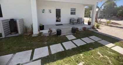 Newly built, 2-bedroom house in marvelous Double Bay South Palmetto.