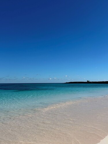 New 2-bedroom house in marvelous Double Bay South Palmetto.  Pink sand beach.