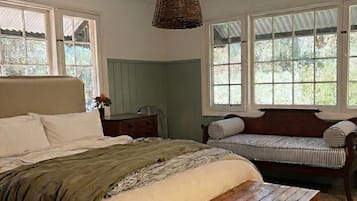 2 camere, una scrivania, ferro/asse da stiro, Wi-Fi gratuito