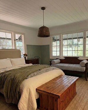 2 dormitorios, escritorio, tabla de planchar con plancha y wifi gratis