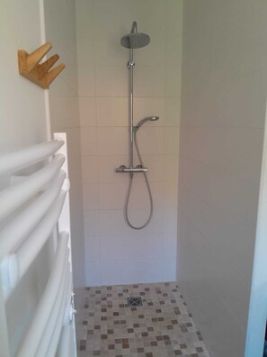Shower, hair dryer, towels, soap - Superb apartment with view of the Sanguinaires and private pool (Pietrosella)
