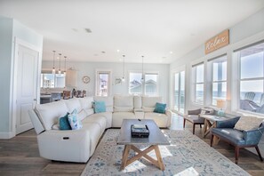 Smart TV - Gulf front, private pool, elevator, north Cape, pets, beach gear included! (Port St Joe)