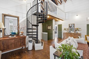 Cabin, Multiple Beds, Patio, Mountain View (Heavenly Hideaway) | Interior - Heavenly Mountain Escape in Big Canoe! Golf & Lake (Jasper)