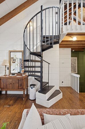 キャビン ベッド (複数台) パティオ マウンテンビュー (Heavenly Hideaway) | 内装