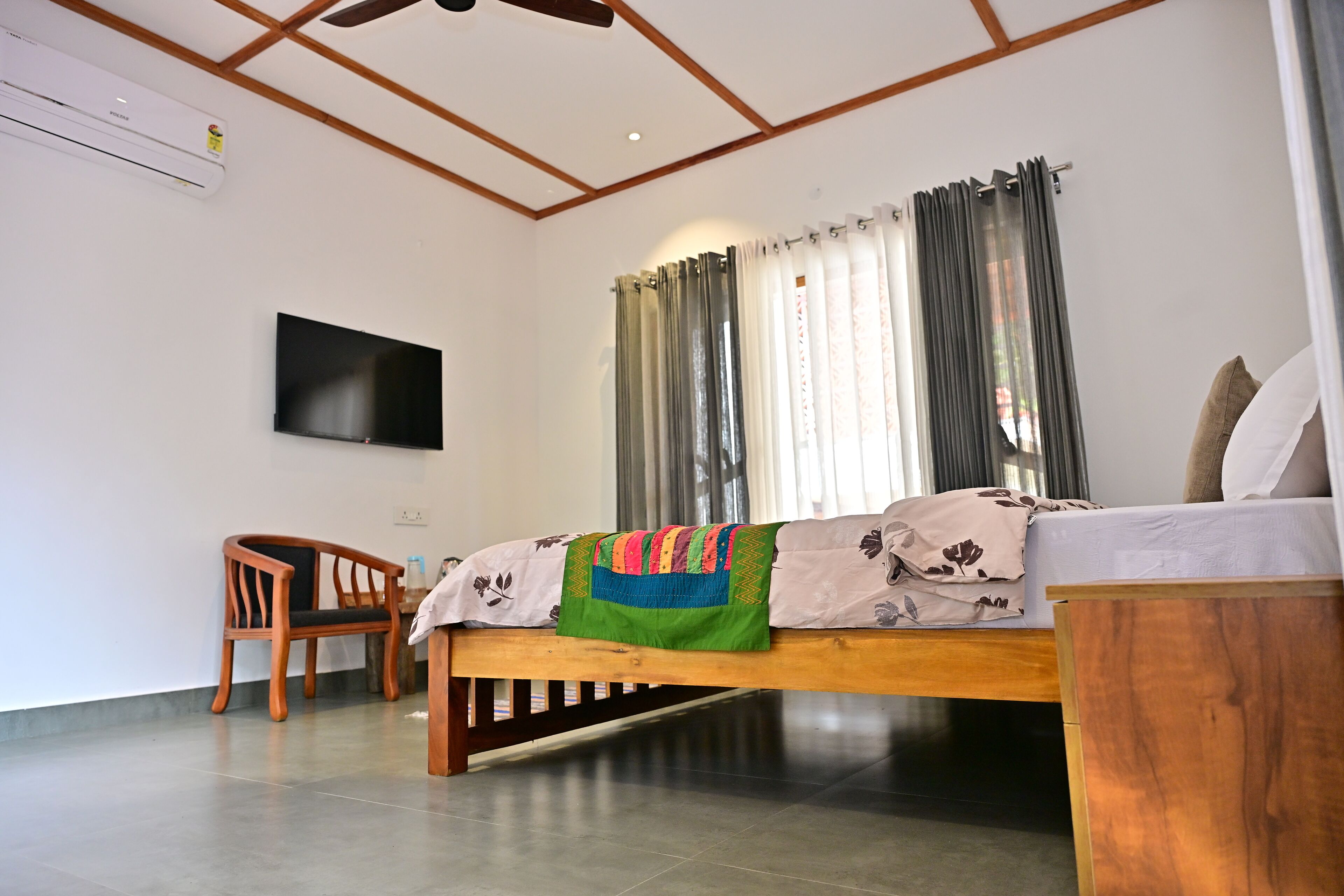 Casa de campo de lujo, vista al jardín | Escritorio, espacio para trabajar con laptop y wifi gratis 