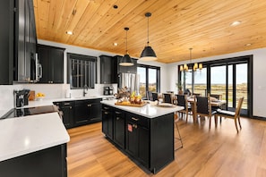 Coffee/tea maker, fridge, microwave, oven - Purpose Lodge: Luxe Mountain Retreat with Indoor Pool & Iconic Views (Sevierville)