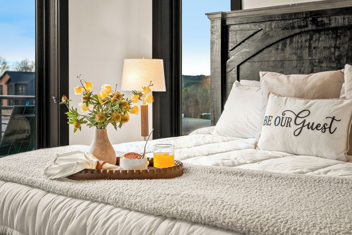 5 slaapkamers, een strijkplank/strijkijzer, reisbedje, gratis wifi