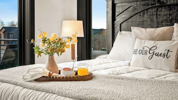 5 slaapkamers, een strijkplank/strijkijzer, reisbedje, gratis wifi