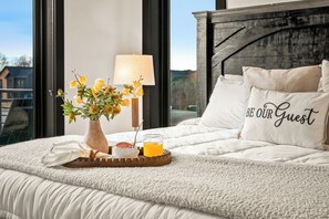 5 chambres, fer et planche à repasser, lit parapluie, Wi-Fi gratuit