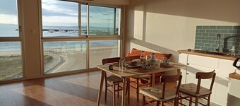 Studio, Les Yeux sur l'eau, facing Morgat beach,