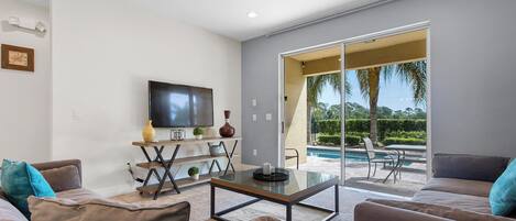 Smart TV, videojuegos y tenis de mesa