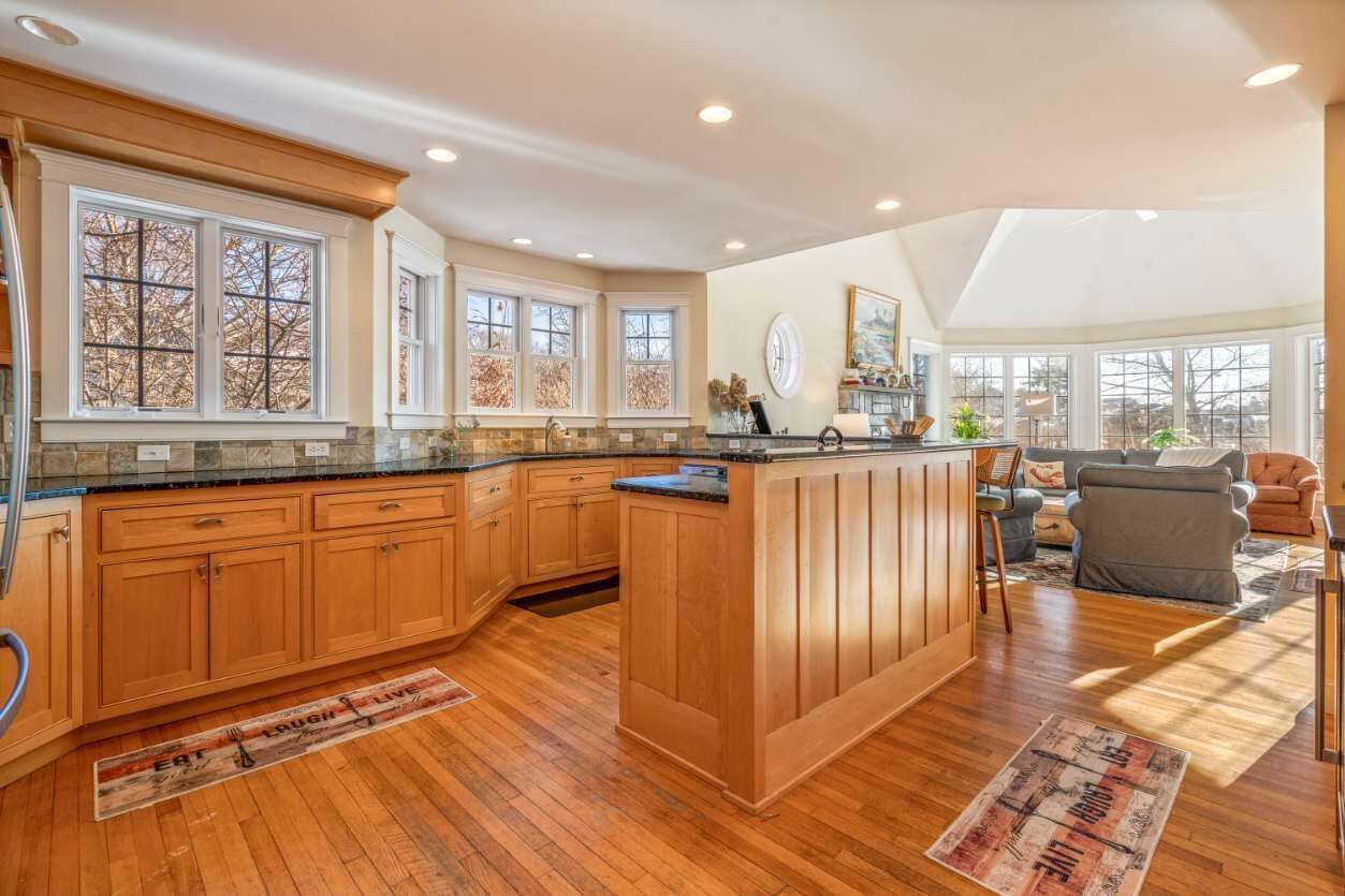 Rumah, Beberapa Tempat Tidur, dapur, pemandangan kebun (Town & Tide) | Interior