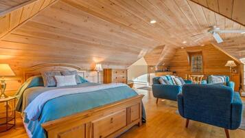 House, Multiple Beds, Kitchen, Garden View (Town & Tide) | 4 bedrooms, individually decorated, individually furnished, bed sheets