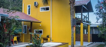 Casa de A-Mar-Elos, 7 min walk from the beach, 2 min drive from Multiparque.