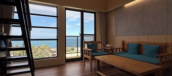 Light Haus Inn