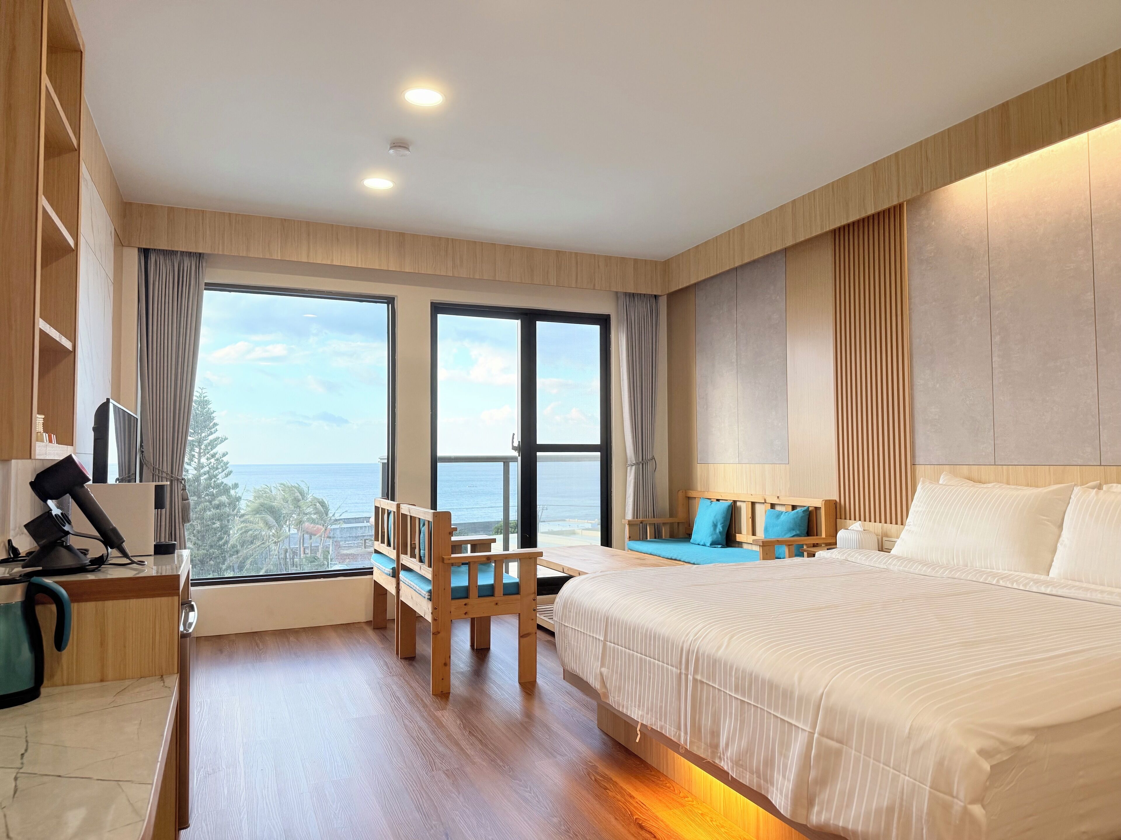 Exclusive Quadruple Room, Ocean View | Free WiFi