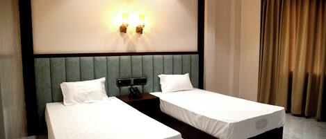 Deluxe Double Room, City View