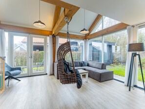 Living room - Coastal Family Escape With Enclosed Garden (Renesse)