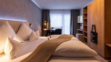 Studio, Balkon, Bergblick