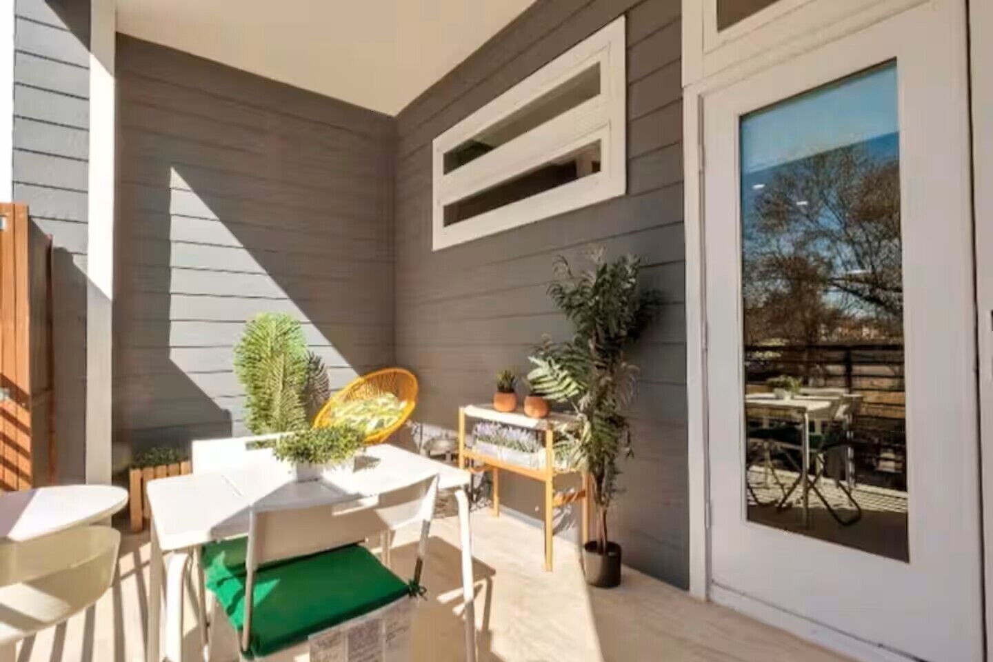 Quarto, vista para a cidade | Terraço/pátio