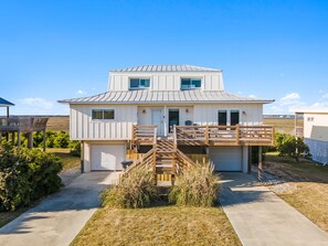Exterior - Serenity Now: Spacious 4BR Beach House in Caswell Beach, Oak Island (Oak Island)