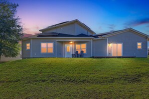 Exterior - NEW! Modern Pine-Scented Retreat – 30 Mins to Beach! (Crestview)