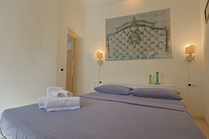 WiFi, bed sheets - Favignana Apartment Alma (Favignana)