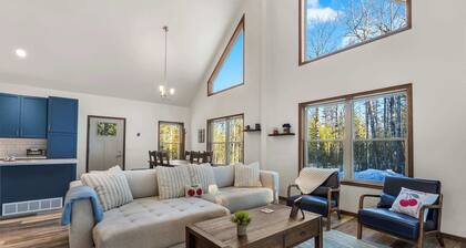 Secluded Dog-Friendly Retreat in Baileys Harbor