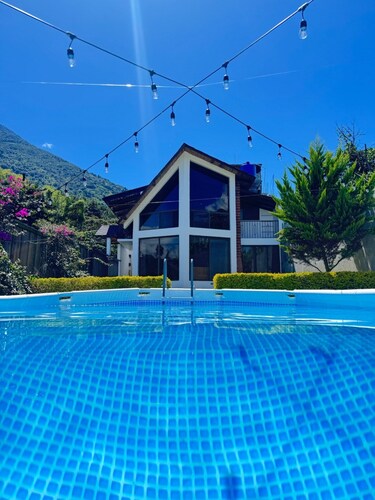 Casa Viento - Private Pool, Garden & BBQ