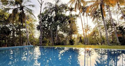 VILLA KOBEIMALHÉNA, Matara
Spacious 3-bedroom colonial villa with private pool.