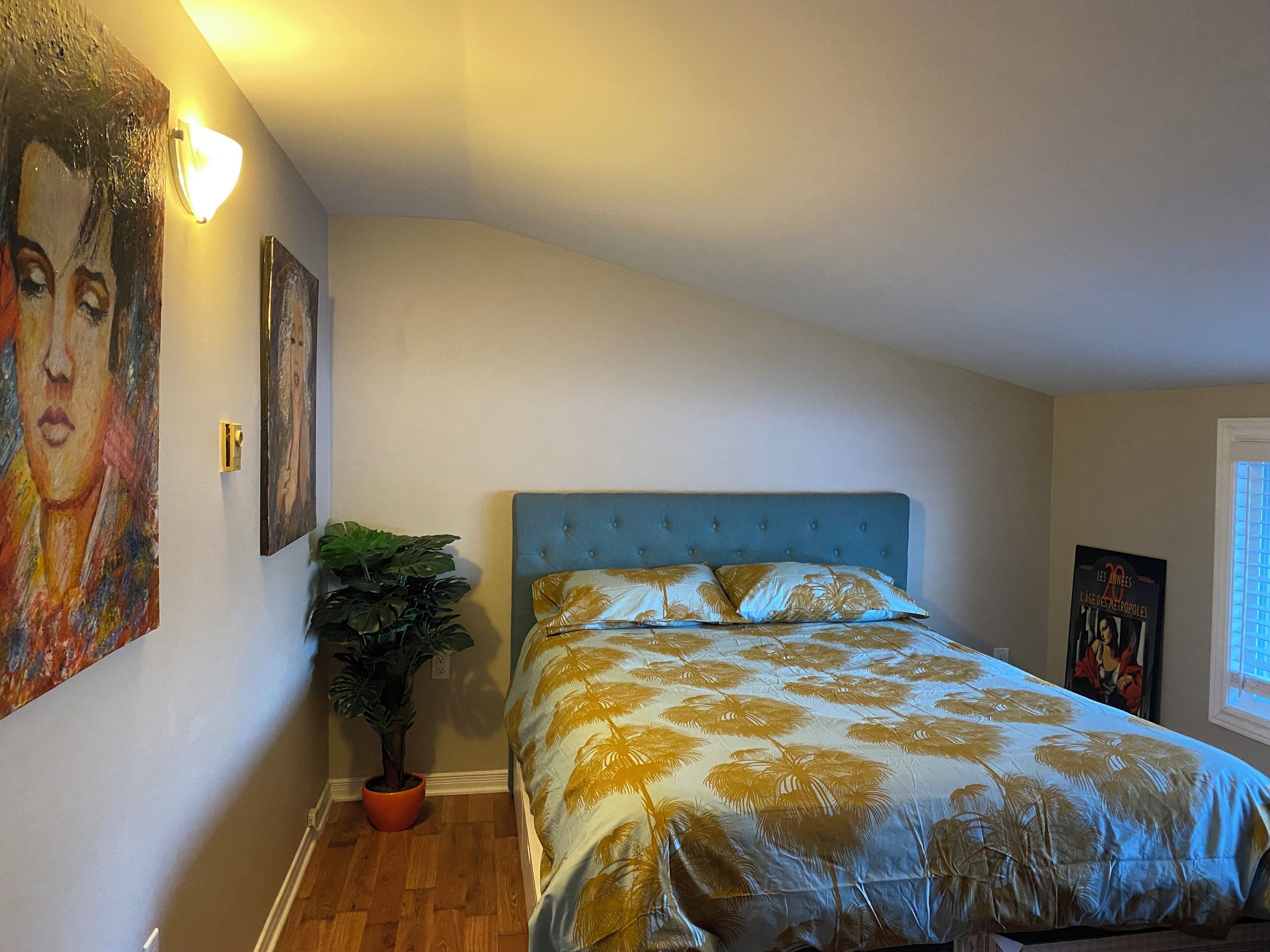 2 habitaciones, tabla de planchar con plancha, internet y ropa de cama 