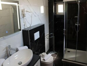 Apartment | Bathroom - Stara Novalja Apartment With Big Terrace (Novalja)