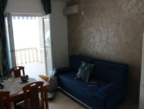 Apartment | Living room - Stara Novalja Apartment With Big Terrace (Novalja)