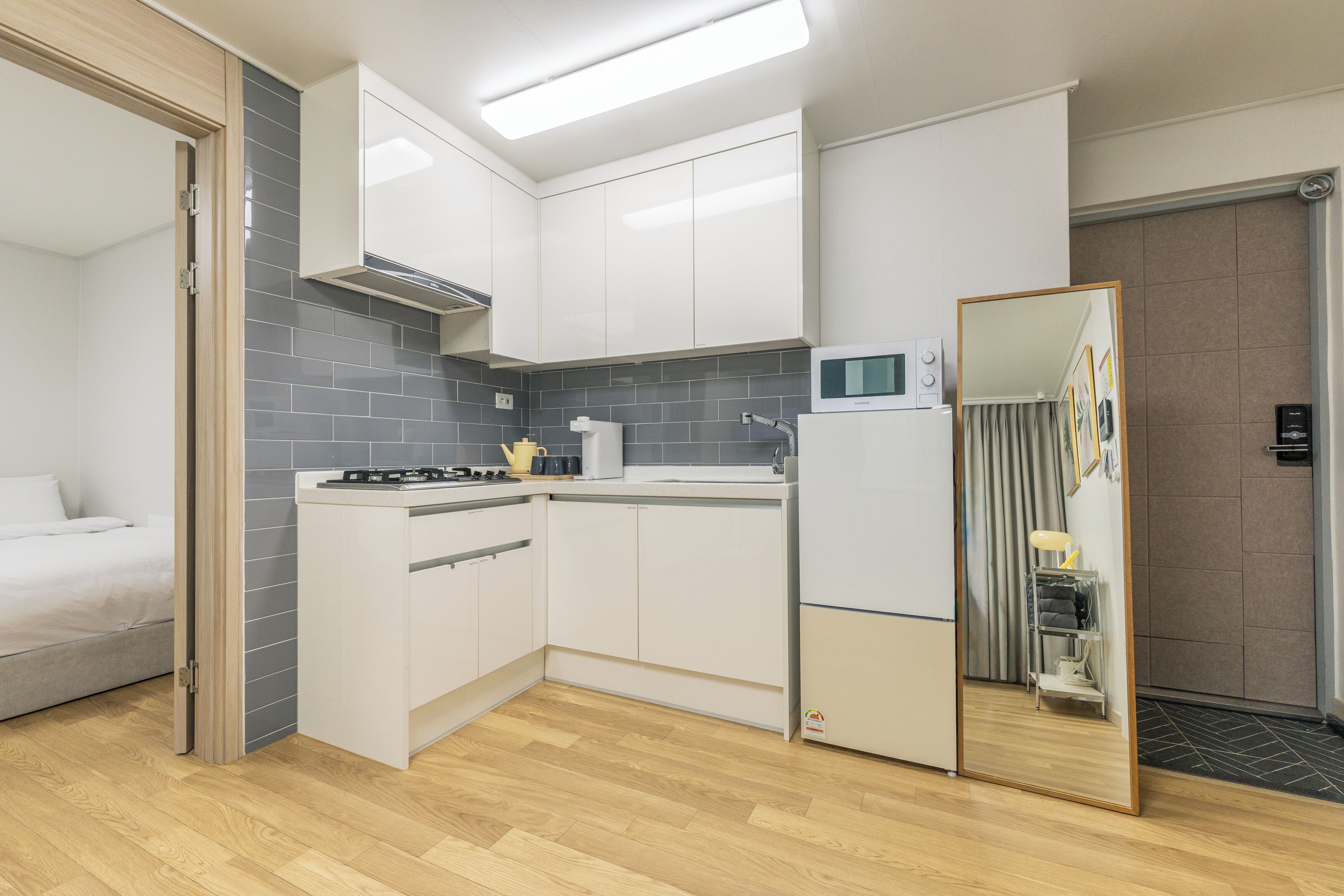 Basic Double Room | Private kitchen