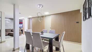 Apartment | Dining room