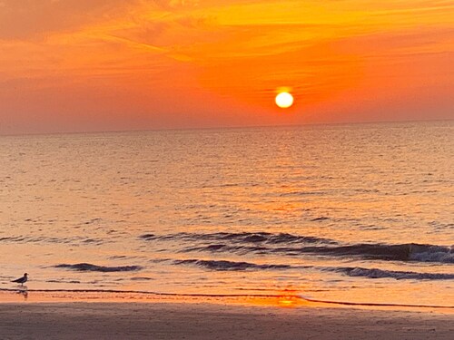 Ocean Retreat B208 - Cozy 1-bedroom condo in peaceful Hilton Head Island.