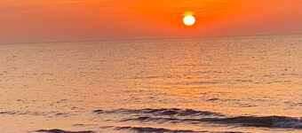 Ocean Retreat B208 - Cozy 1-bedroom condo in peaceful Hilton Head Island.