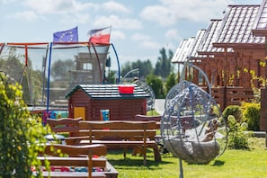 House | Garden - Holiday Cottages, Sauna and hot tub Included (Mielno)