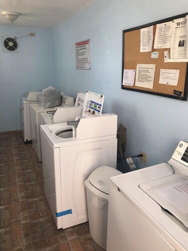 1BR beachfront stay with walk-out beach access and kayak