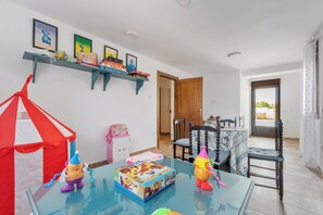 Children’s area - NEW RURAL HOUSE LOS HEBRERO (Torrecaballeros)
