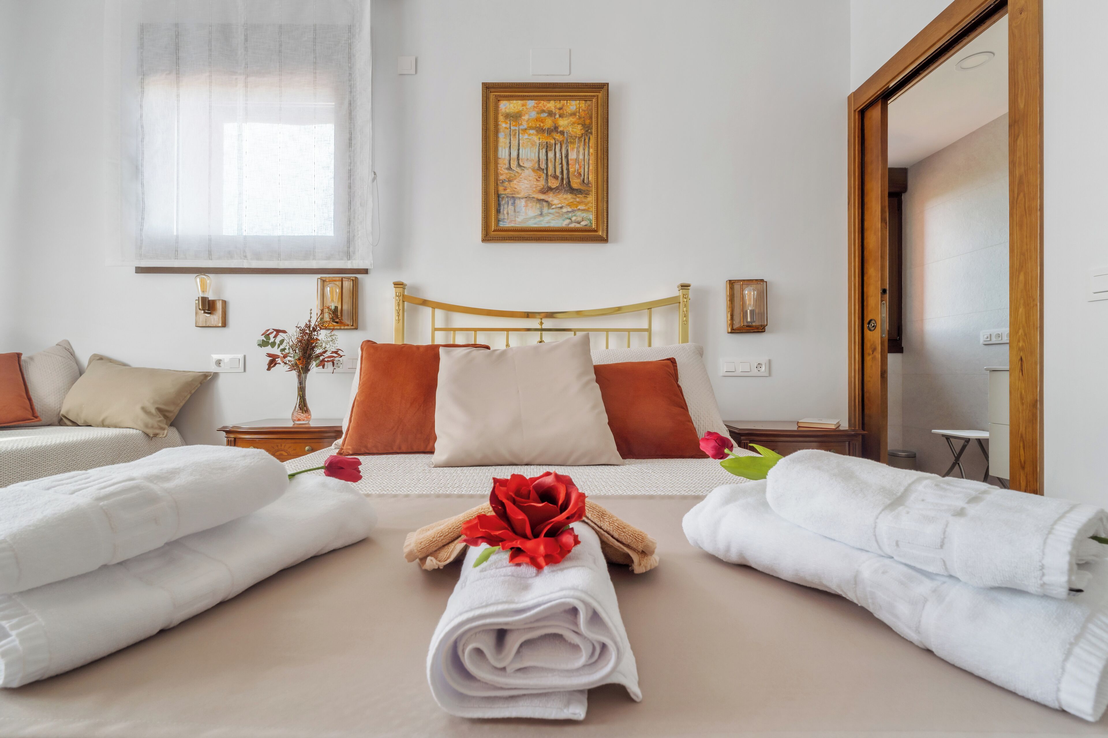 Iron/ironing board, WiFi, bed sheets