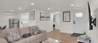 Boardwalk Bungalow Combo Stay for 9