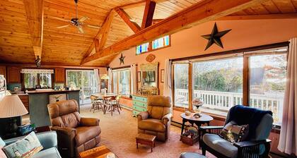 NEW RENTAL! Walk to Pemaquid Beach, Water View, Huge Deck, Private Beach Access