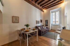 Interior - Minerva 5 - FromeHometoRome (Roma)