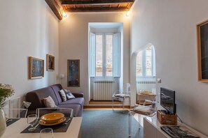 Smart TV - Minerva 5 - FromeHometoRome (Roma)